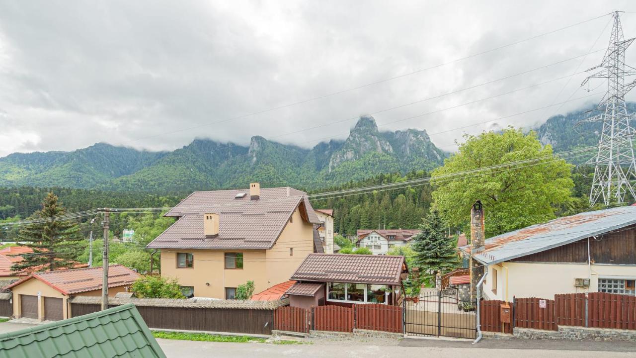 Casa Zura Hotel Buşteni Exterior foto